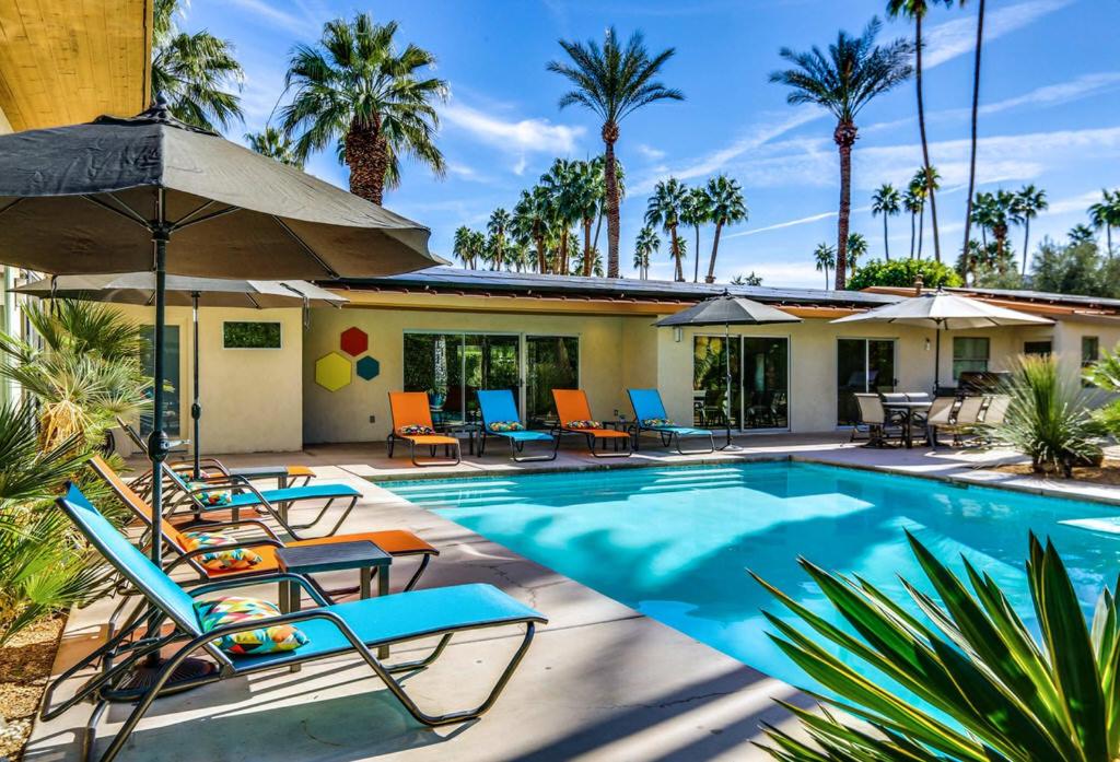 B&B Palm Springs - Mid Modern Marvel Permit# 2480 - Bed and Breakfast Palm Springs