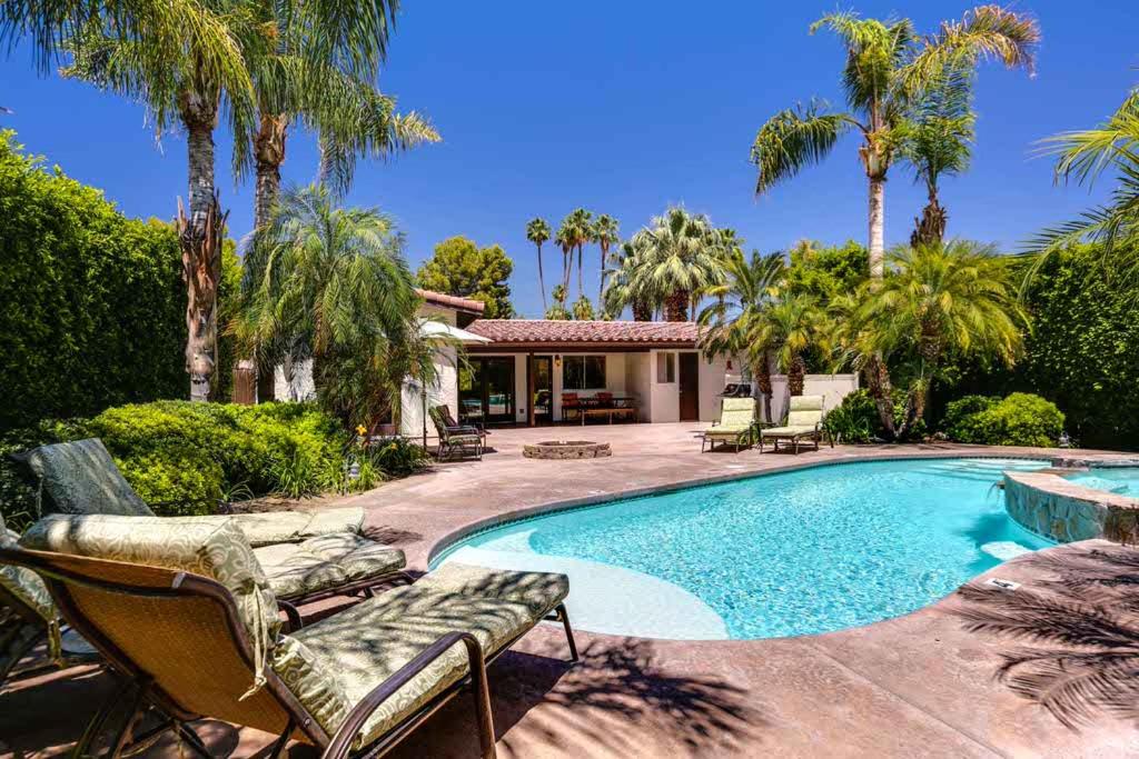 B&B Palm Springs - Poolside Terrace Permit# 1786 - Bed and Breakfast Palm Springs