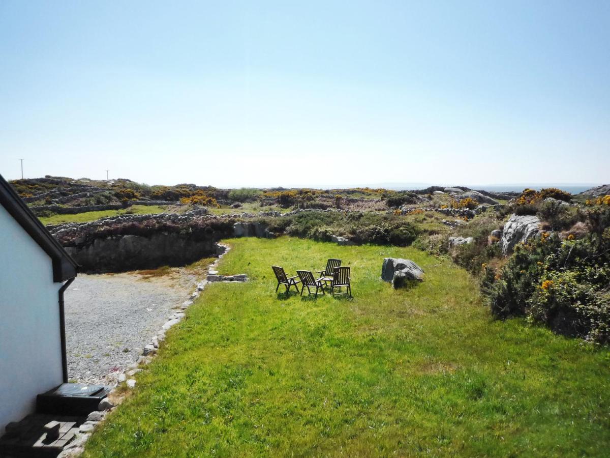 Cnocan Na Cuaig Carraroe by Trident Holiday Homes - B&B