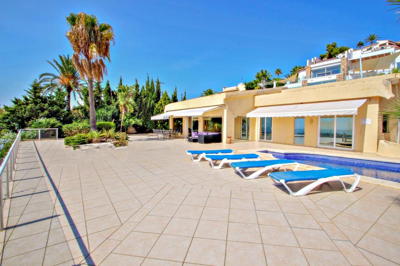 Bellavista - fantastic sea view villa in Moraira - B&B