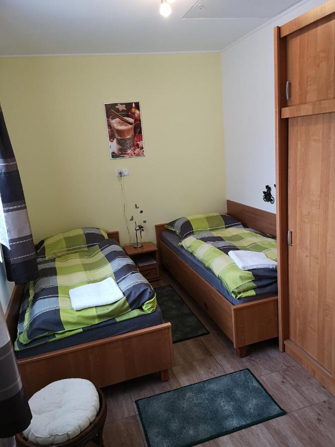 Chambre Lits Jumeaux Standard avec Salle de Bains Privative

