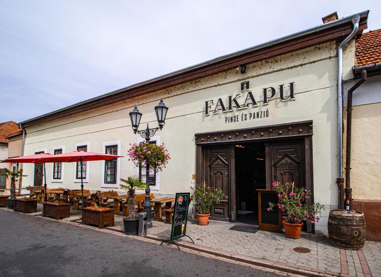 Fakapu Pince és Panzió - B&B