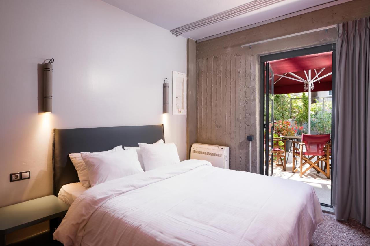Estudio con terraza