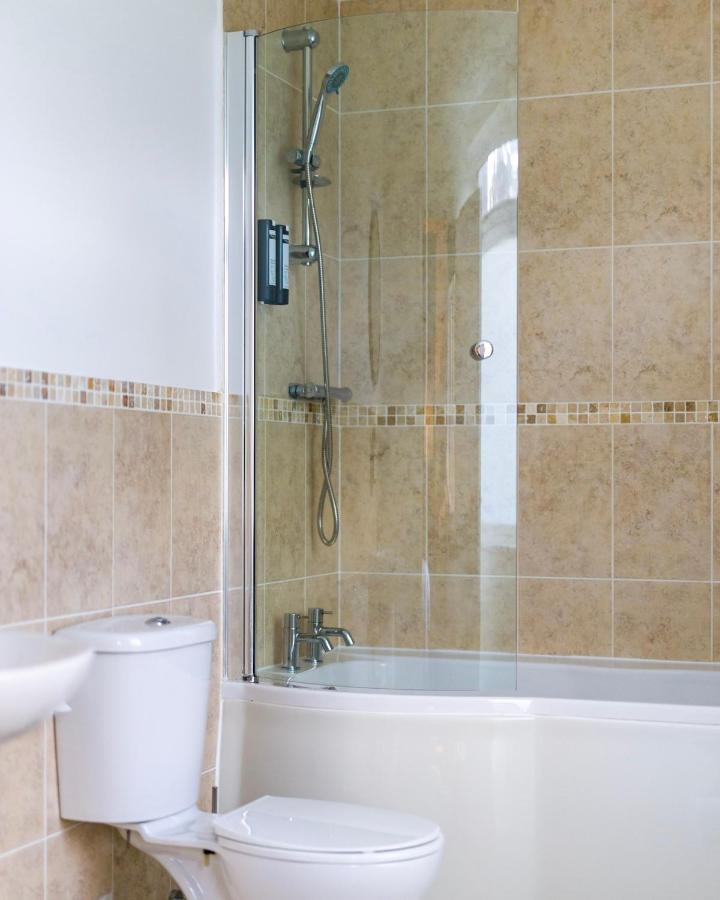 Familiekamer met Eigen Badkamer