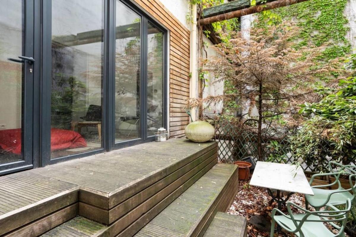 Parisian Apartment With Terrace in Saint Michel-Notre Dame - Bed and Breakfast Parijs