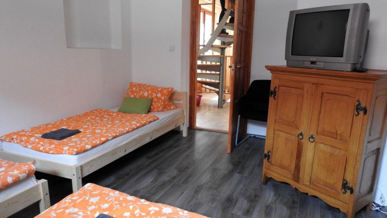 Vierbettzimmer mit Bad