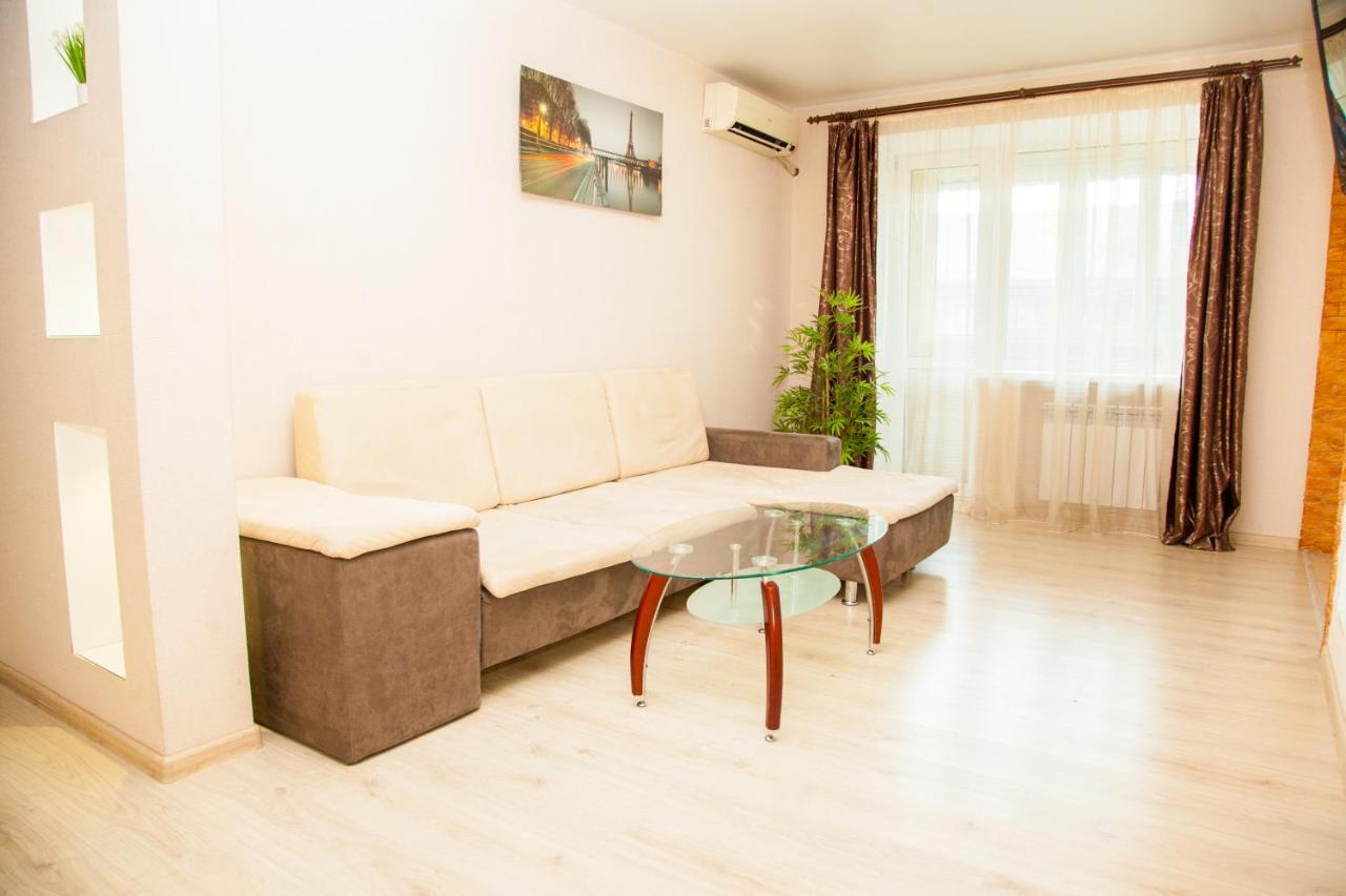 B&B Zaporizhzhya - 2Rooms Luxury Apartment on Gagarina near Intourist Hotel - Bed and Breakfast Zaporizhzhya