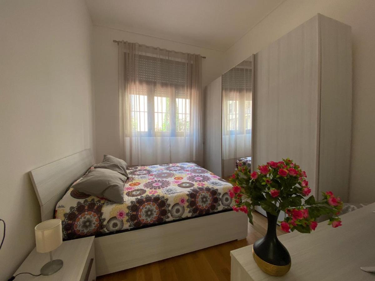 One-Bedroom Apartment - Via Flavio Baracchini 2