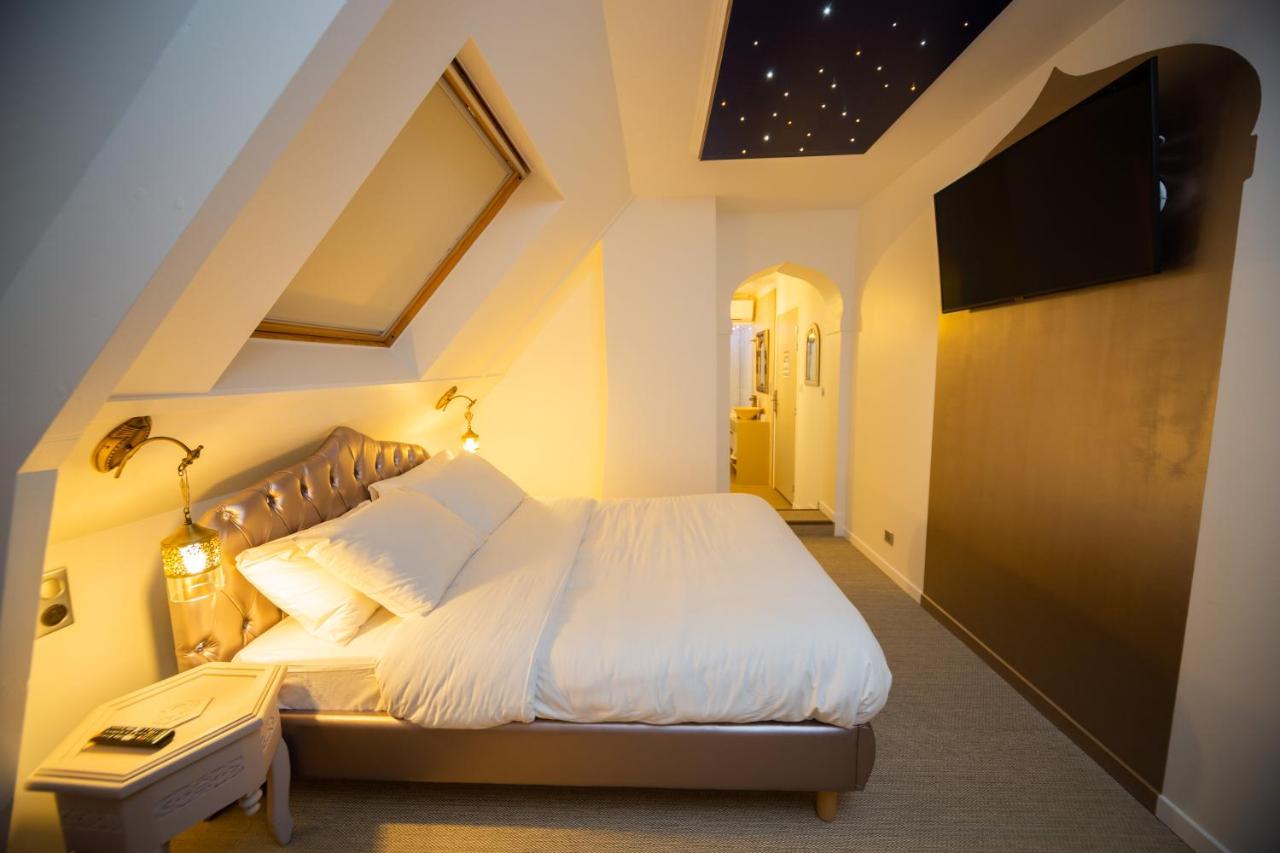 Double Room with Pool View