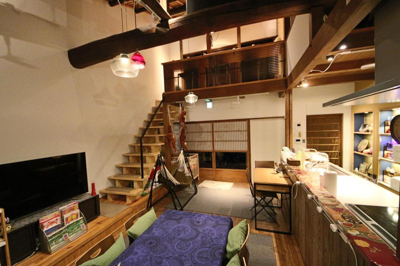 B&B Kyōto - Nishijin no Sato 西陣之郷 -100 yrs Smart & Sustainable AI Arthouse with 10Gbps wifi - - Bed and Breakfast Kyōto