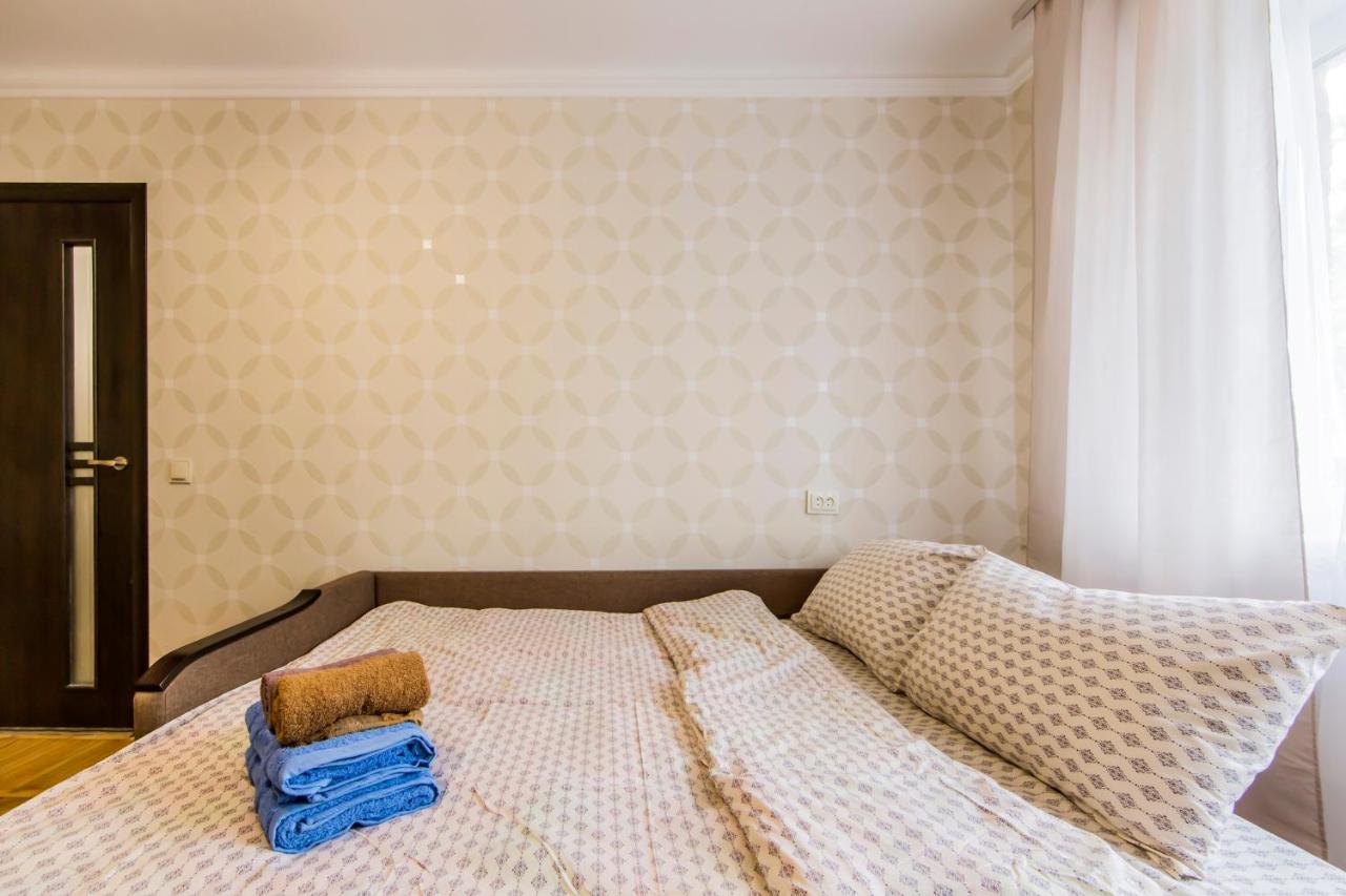 B&B Kiev - Apartment near Zhitomirskaya metro station, Nikolay Krasnova street - Bed and Breakfast Kiev