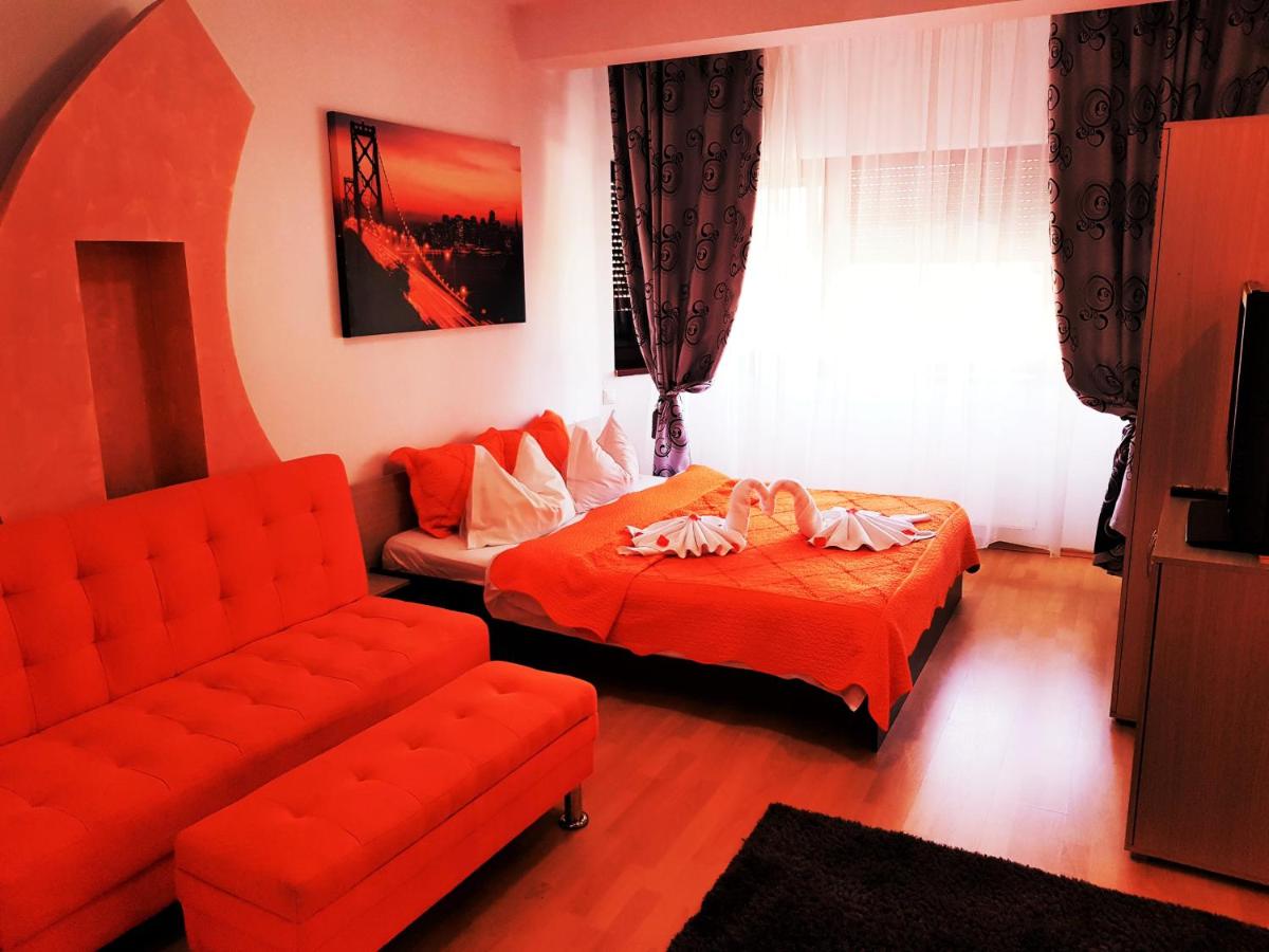 B&B Timișoara - Pensiunea Red Rose Apartments - Bed and Breakfast Timișoara