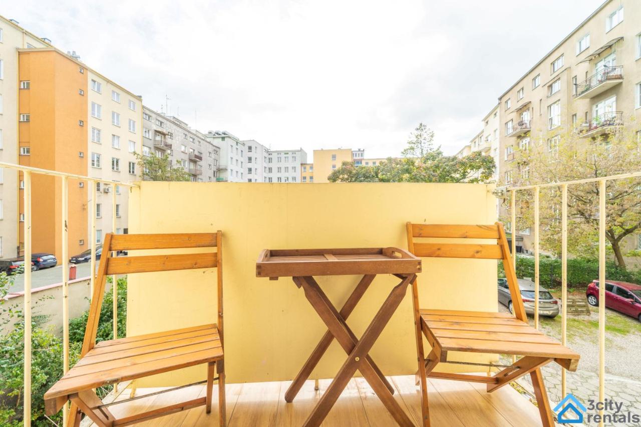 Tradycyjny Apartament 3city w Gdyni z Parkingiem by Noclegi Renters - B&B Gdynia