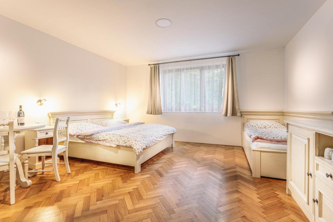 Triple Room with Bathroom