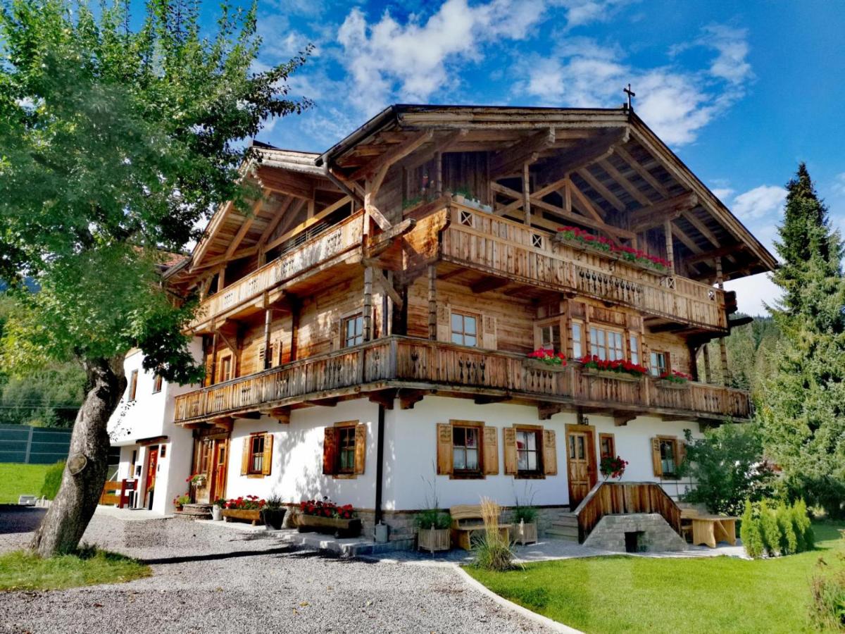 B&B Kirchberg in Tirol - Haus Dirol - Bed and Breakfast Kirchberg in Tirol