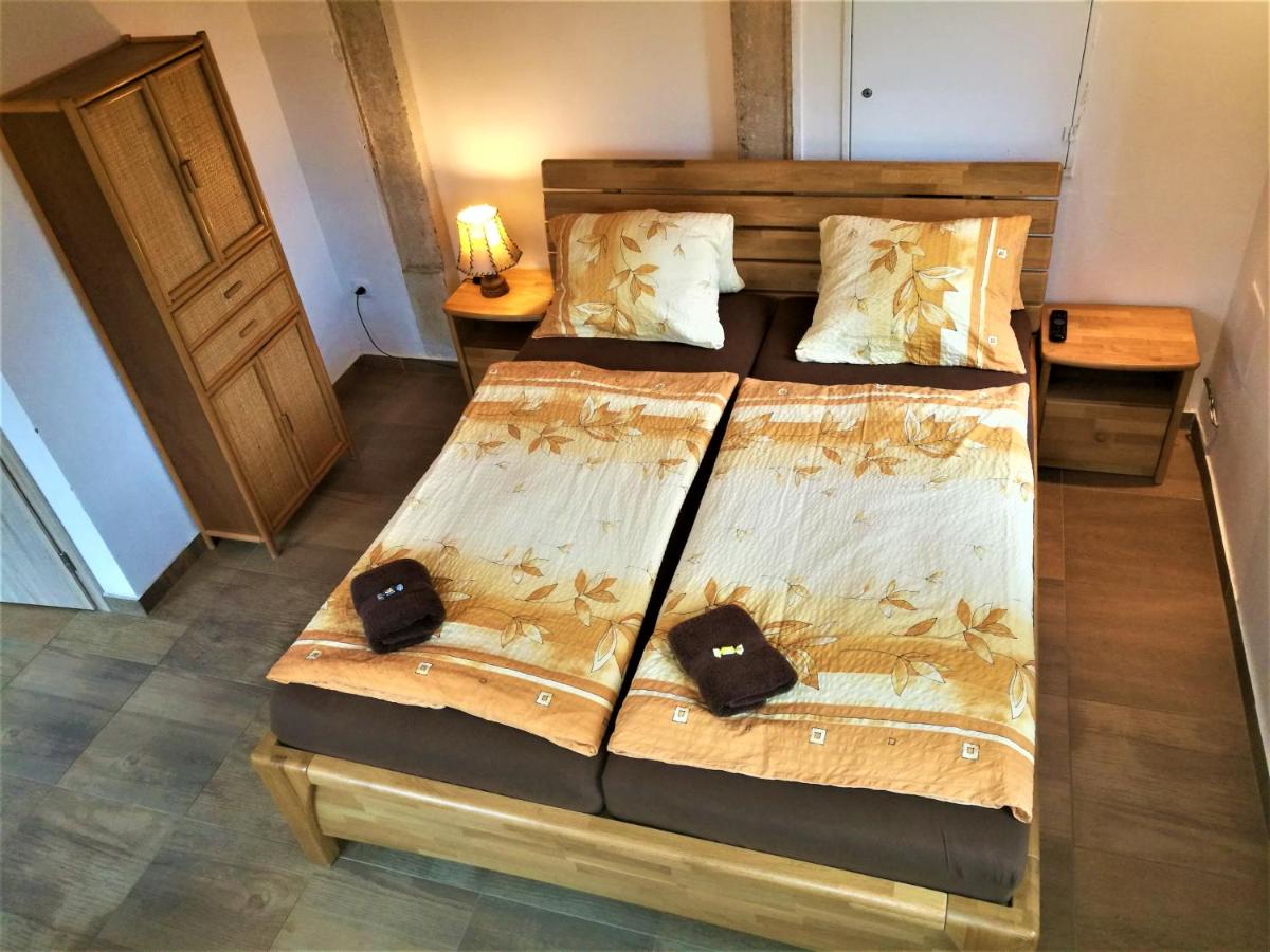 Apartamento con vistas al jardín
