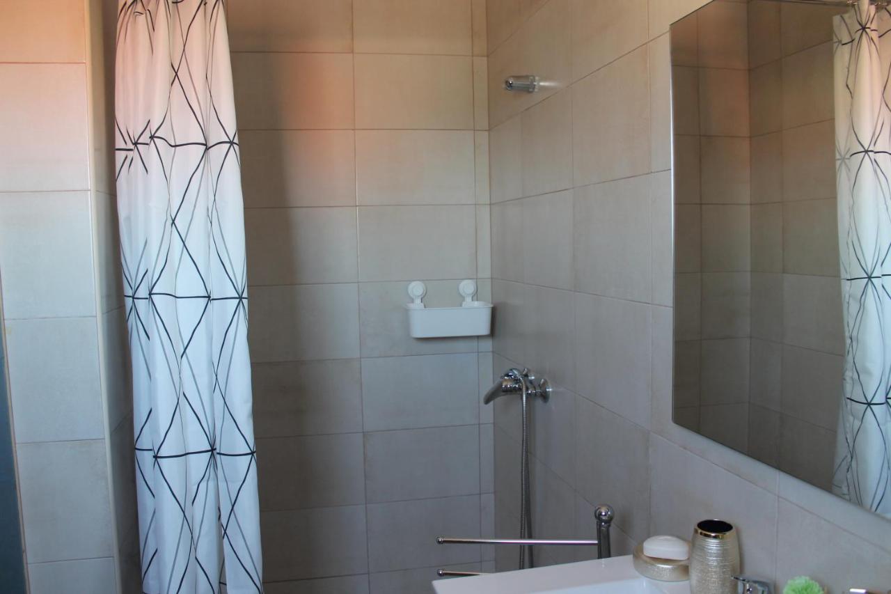 Standard Einzelzimmer mit Gemeinschaftsbad