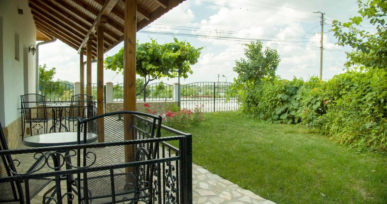 Къща за гости Лодката - B&B