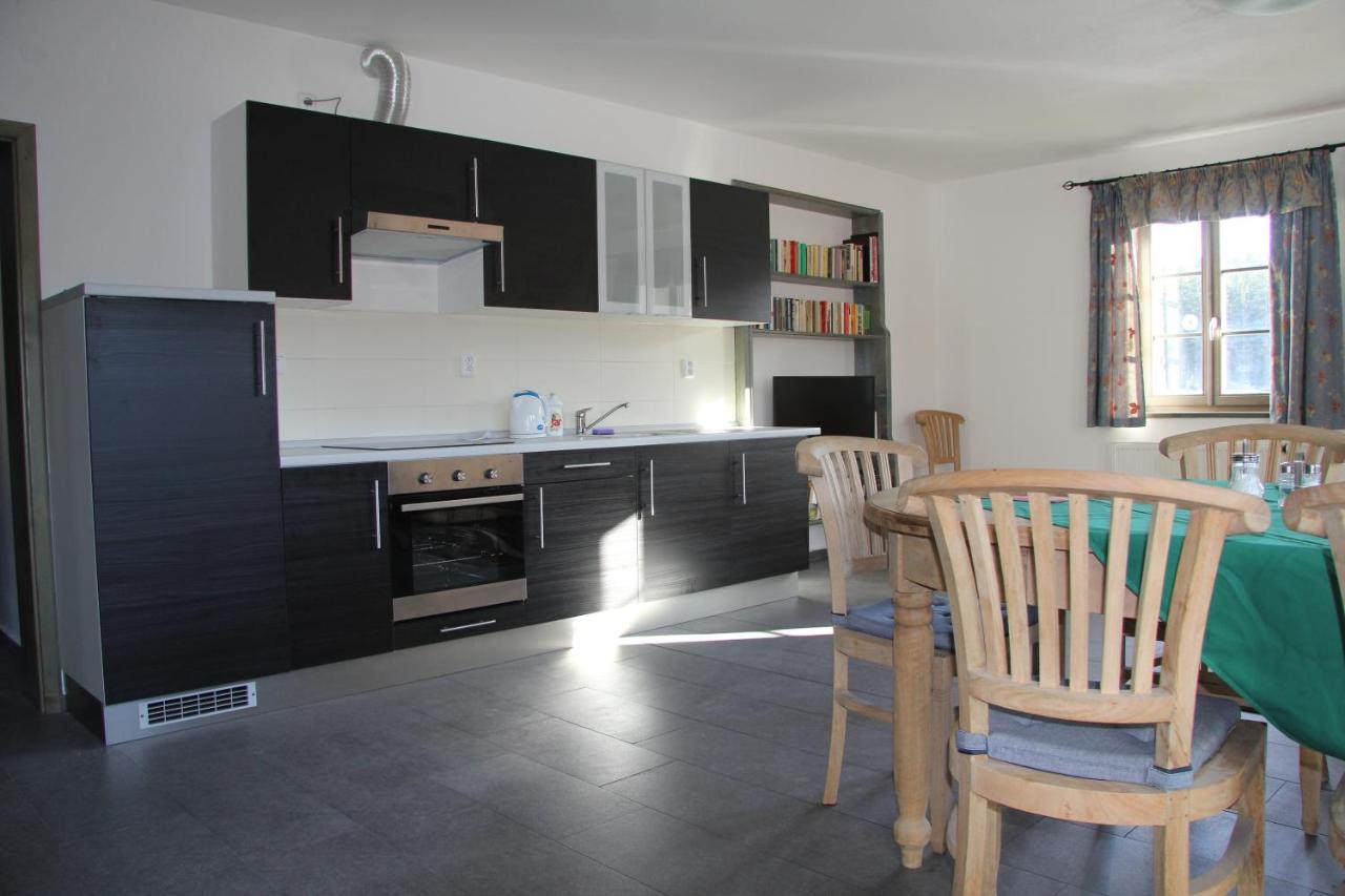 Apartment mit 2 Schlafzimmern und Balkon