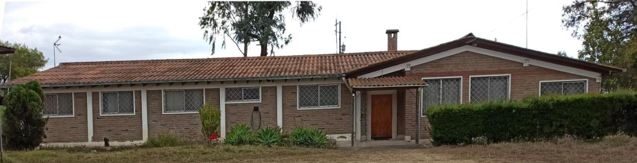 Quito Eco Lodge Airport - B&B - B&B