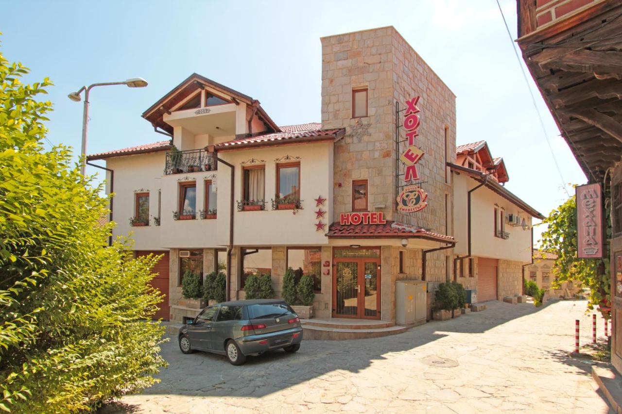 B&B Veliko Tarnovo - Family Hotel Silvestar - Bed and Breakfast Veliko Tarnovo