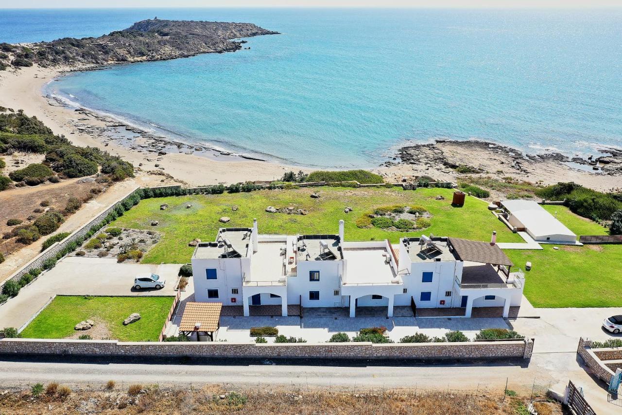 Nerida Beachfront Villas - B&B
