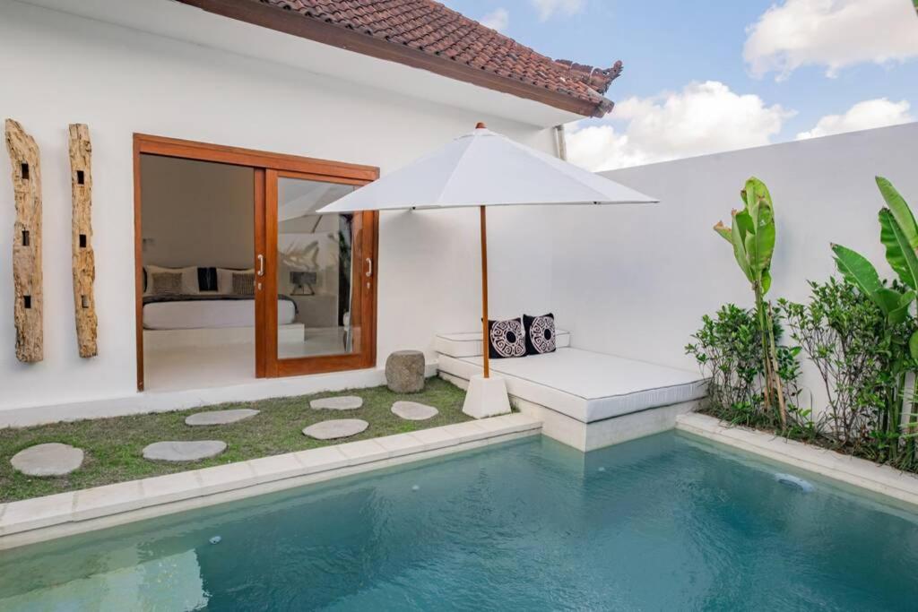 Luxury 2 bedrooms villa Putih Pererenan - B&B Canggu