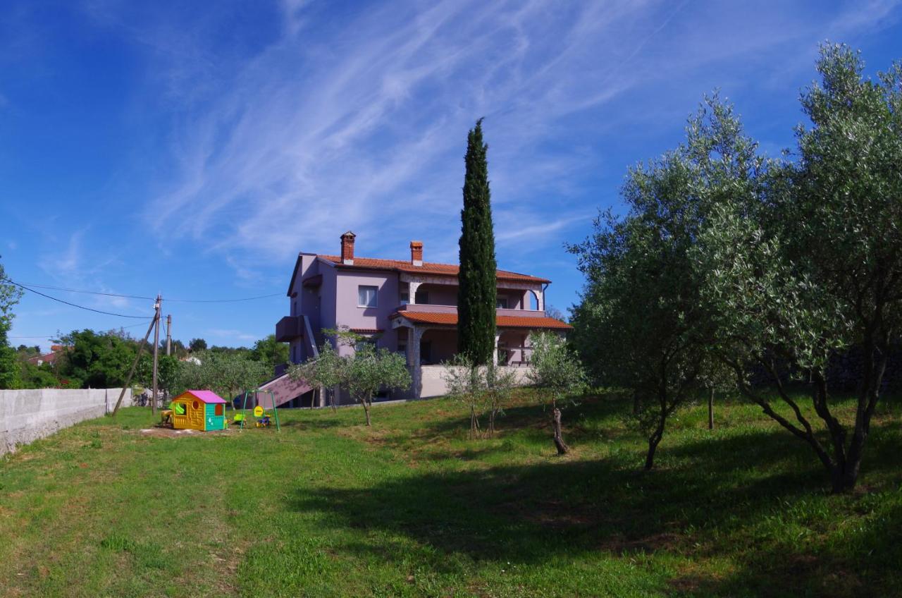 Apartments Nikolina - B&B Rakalj