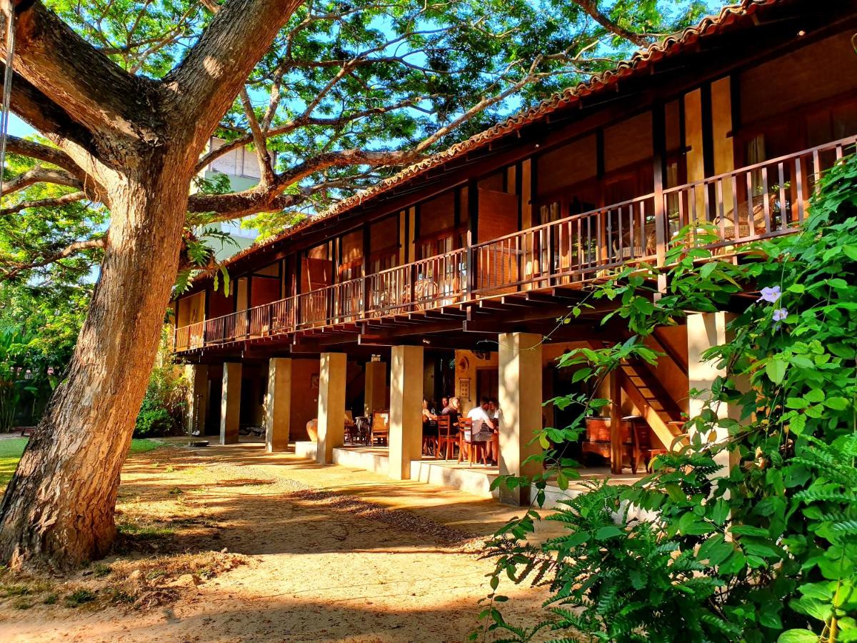 Dunes Unawatuna Hotel - B&B