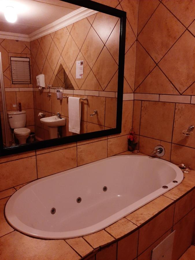 Queen Suite