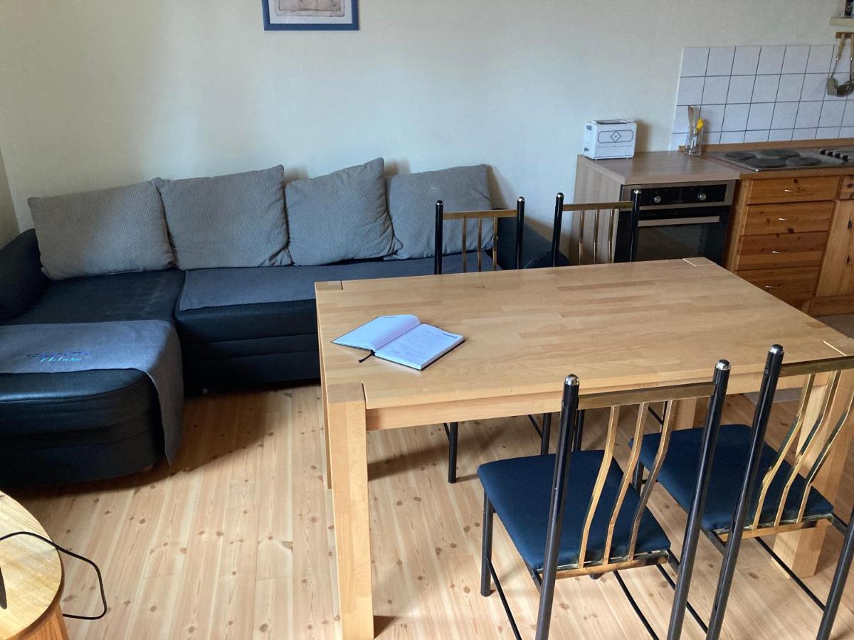 Doppel-/Zweibettzimmer mit Bad