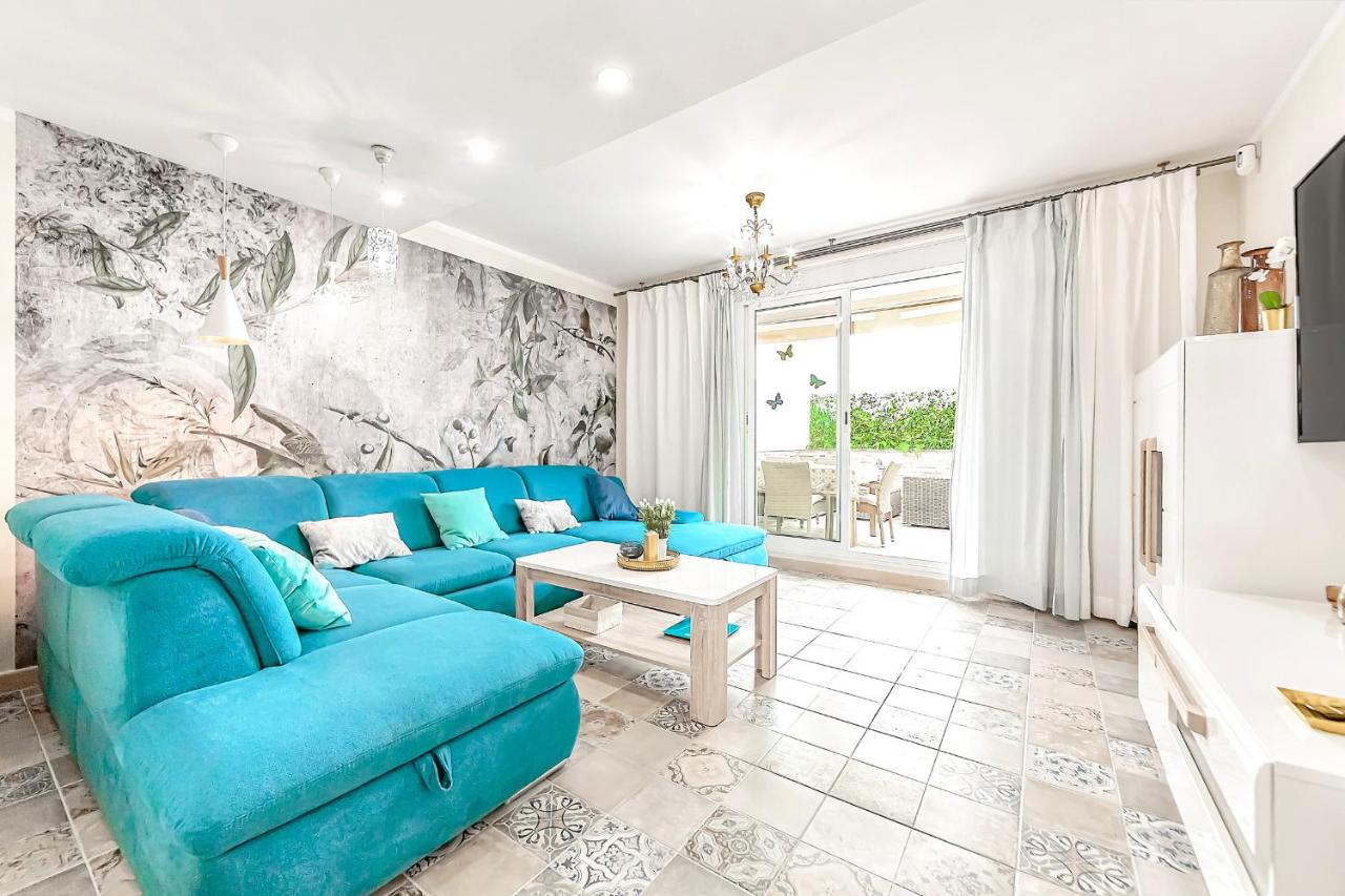 Luxury Townhouse Oasis Fanabe (3 bedrooms) - Chambres d'hôtes Adeje