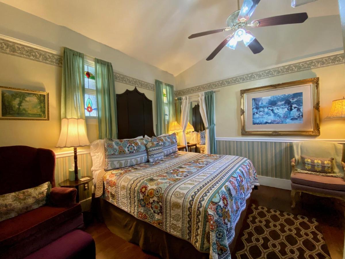 Suite met Kingsize Bed en Open Haard - Begane Grond