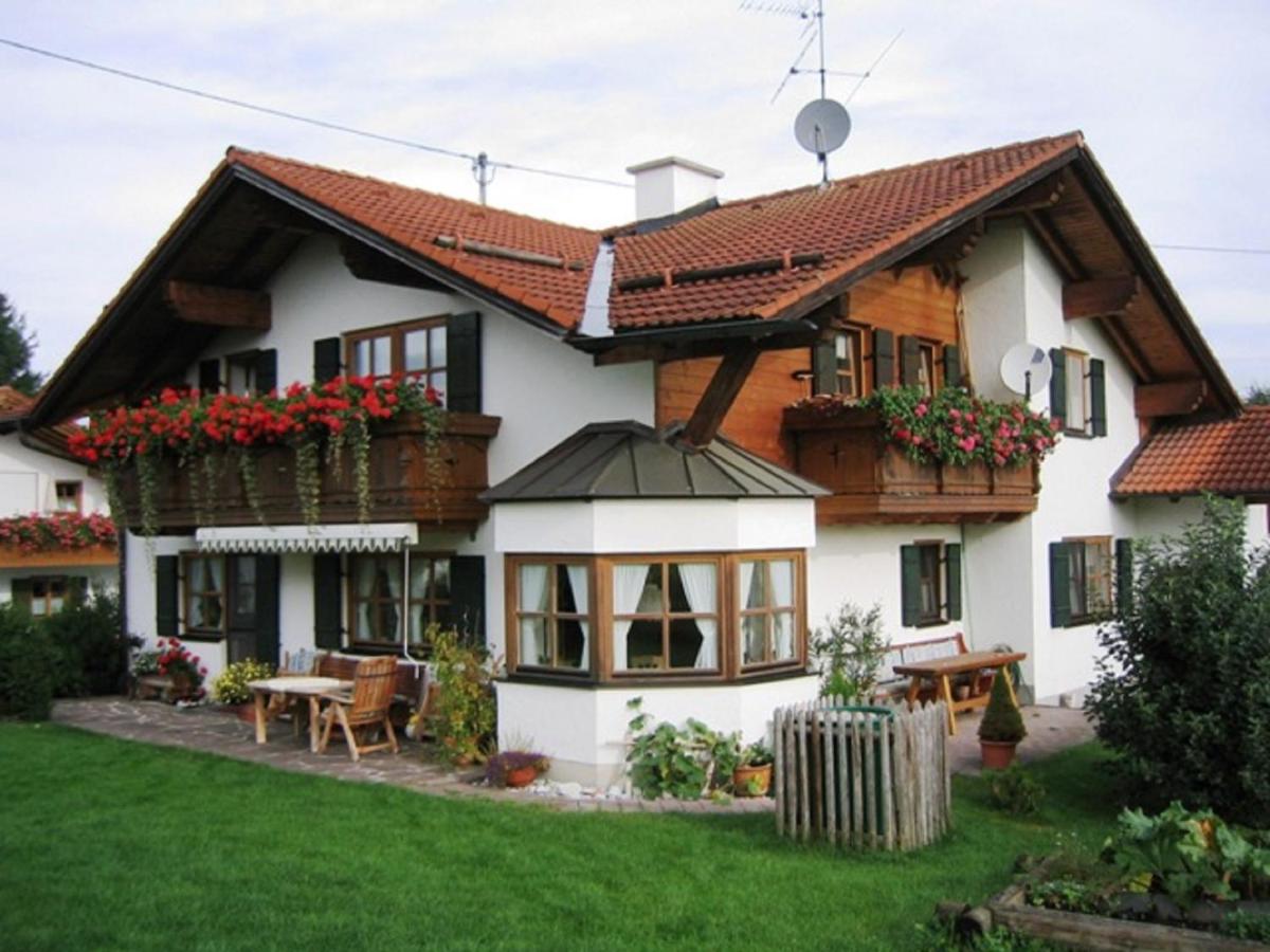 Schmölz Robert - Ferienwohnung Rieden am Forggensee