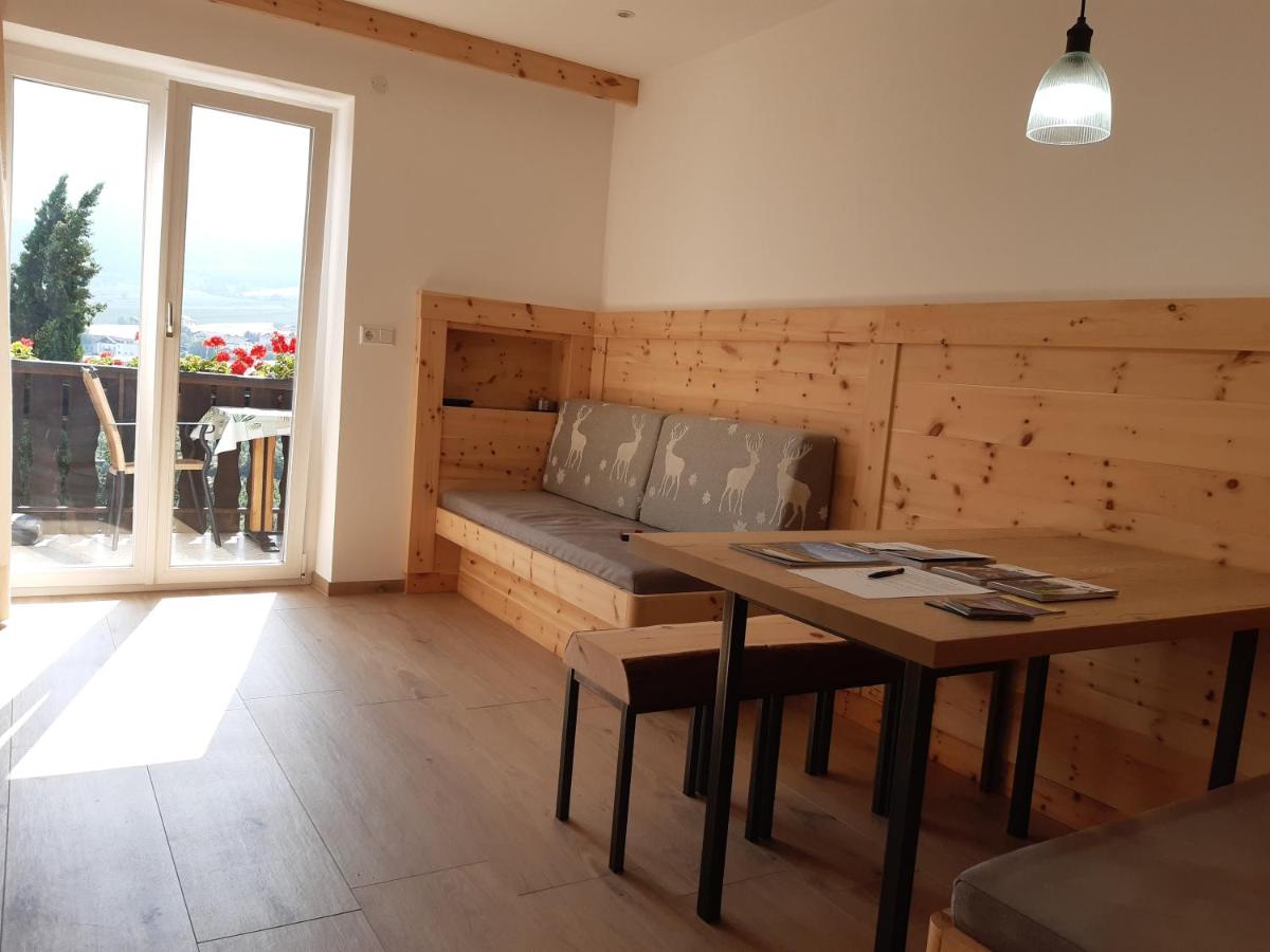 Haus Talblick "Neuräutl" Ferienwohnung 2 - B&B Naturns