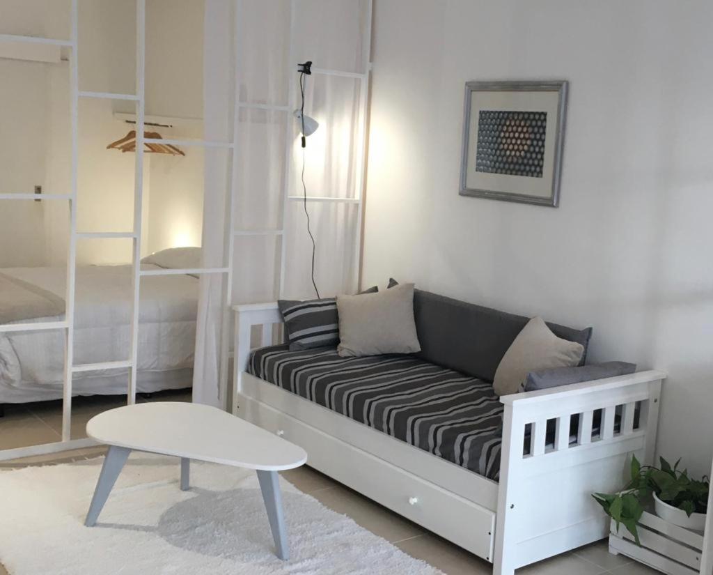 Amplio,cómodo,moderno y céntrico monoambiente. - Bed and Breakfast