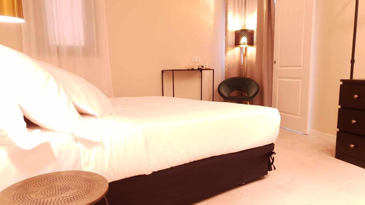 Kamer met Kingsize Bed