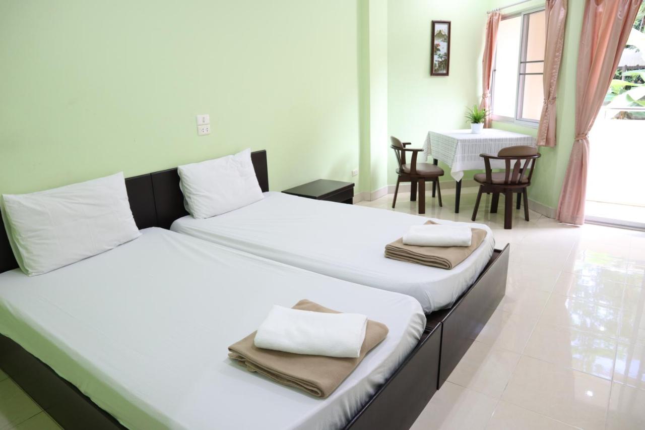 B&B Ban Bang Saen (2) - แสนสุขอพาร์ทเมนท์ - Bed and Breakfast Ban Bang Saen (2)