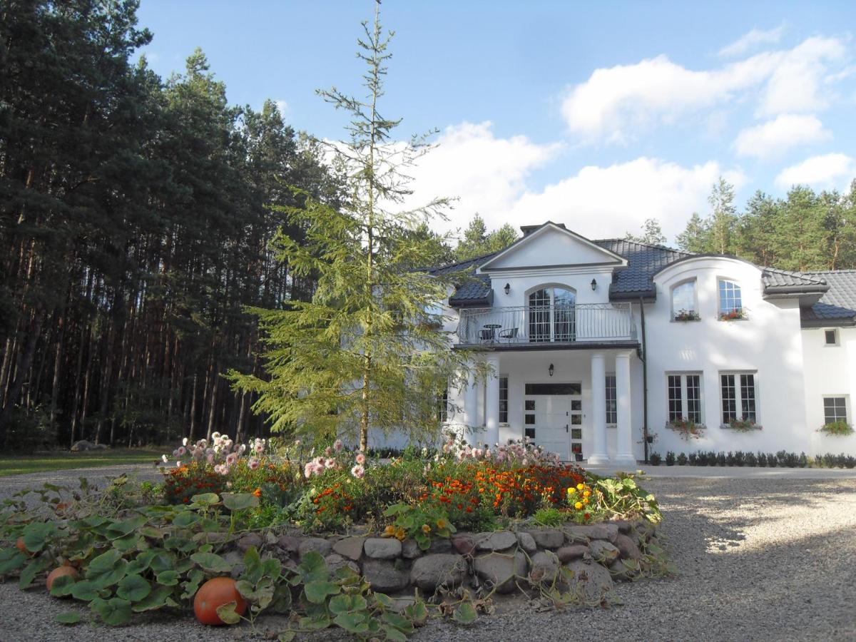 Leśny Dwór Uhowo - B&B Uhowo