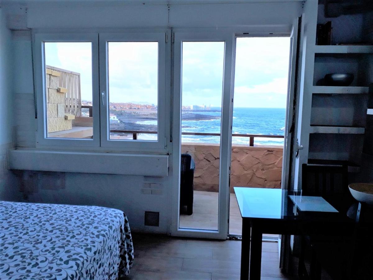 B&B Telde - One room flat at the beach near house "Sanmao" - Bed and Breakfast Telde