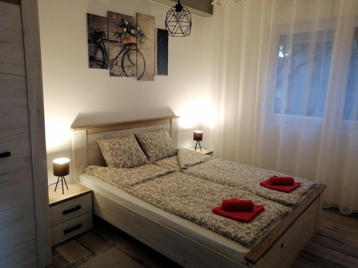 B&B Sombor - Apartman Petreš - Bed and Breakfast Sombor