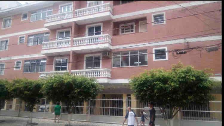 Apto Canto do Forte - Praia Grande - Local Privilegiado - 100 metros da Praia - Internet inclusa - Chambres d'hôtes Praia Grande
