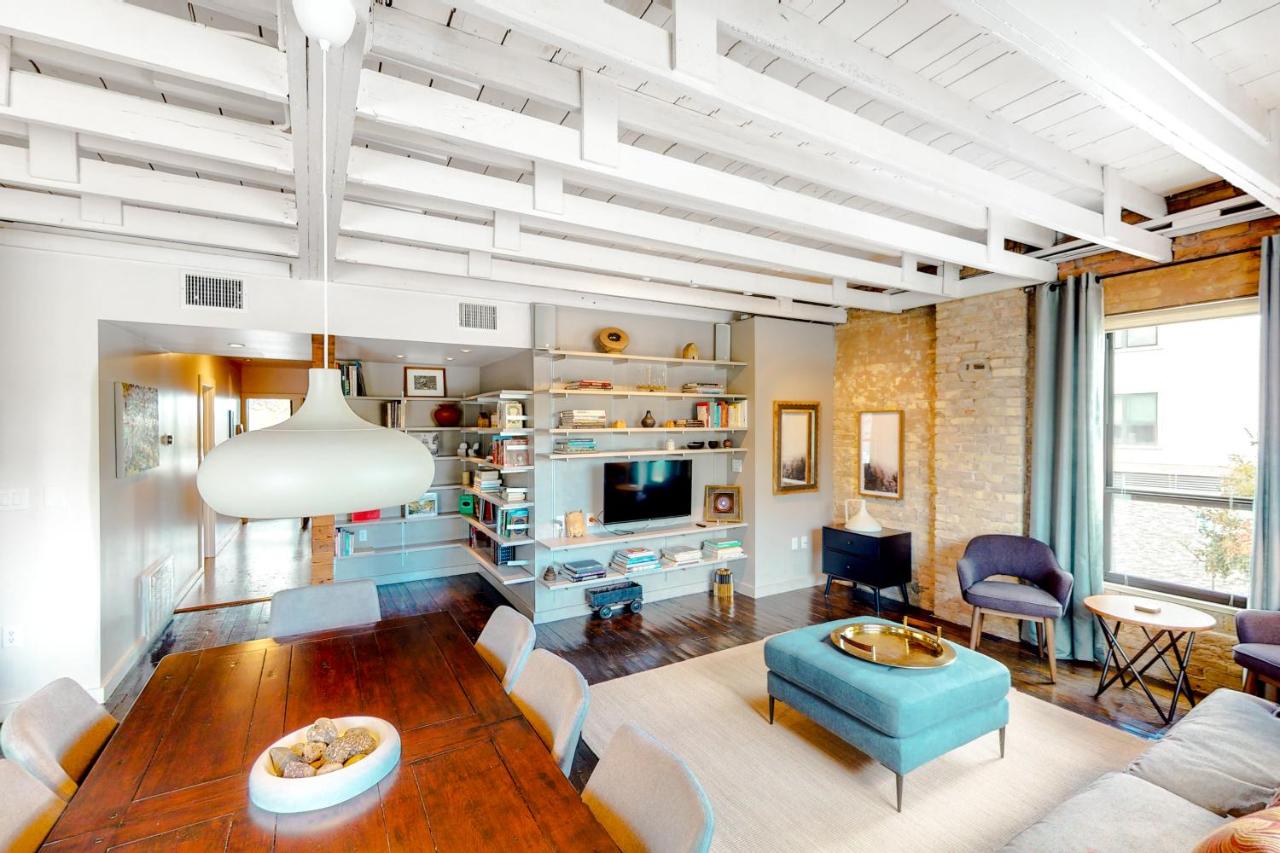East 6th Historic Loft - Chambres d’hôtes