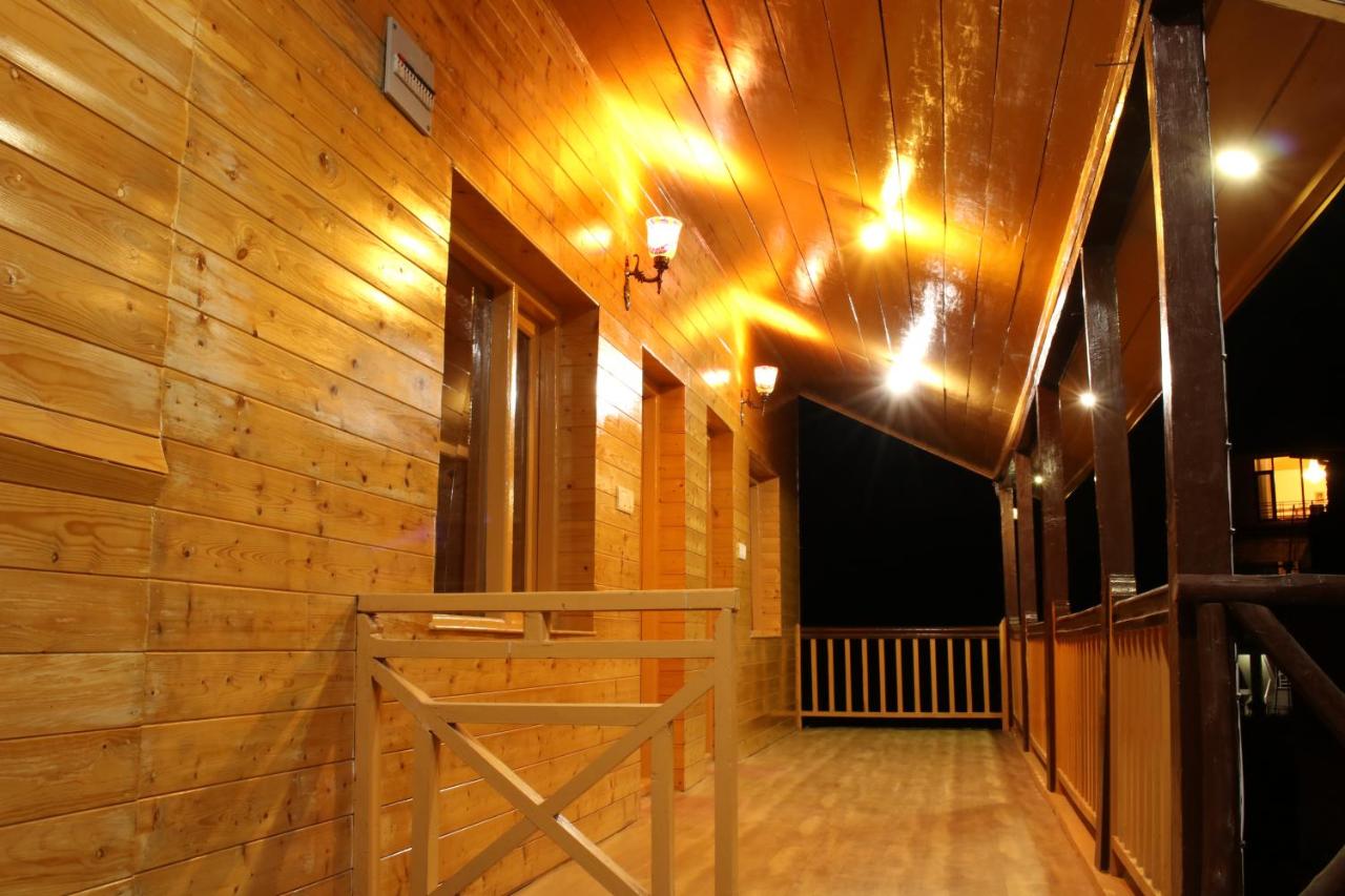B&B Manali - Forest Wood Cottage - Bed and Breakfast Manali