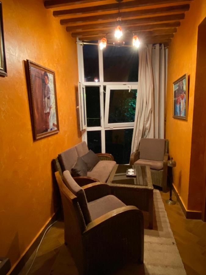 Très joli appartement au centre de IFRANE - B&B Ifrane