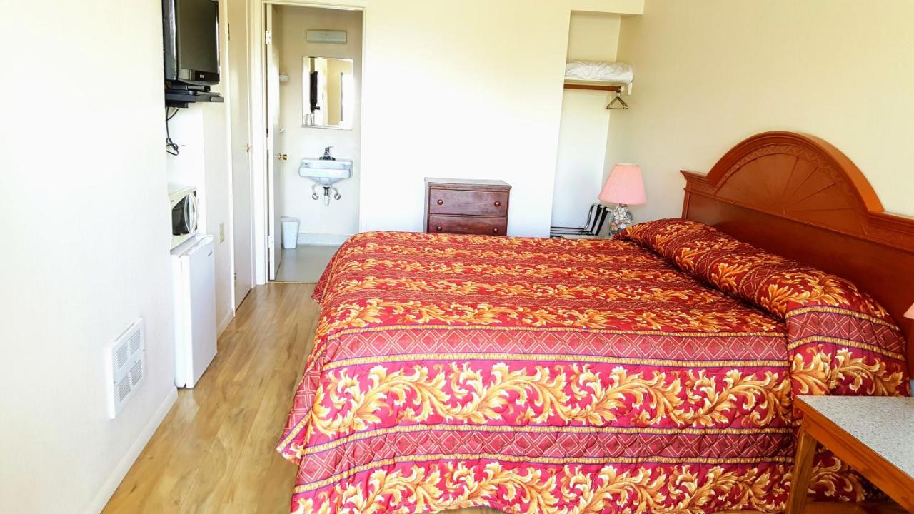 Standard Zimmer mit Kingsize-Bett