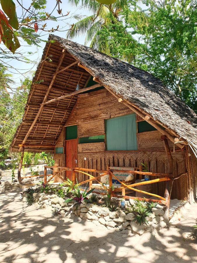 Bungalow with Patio