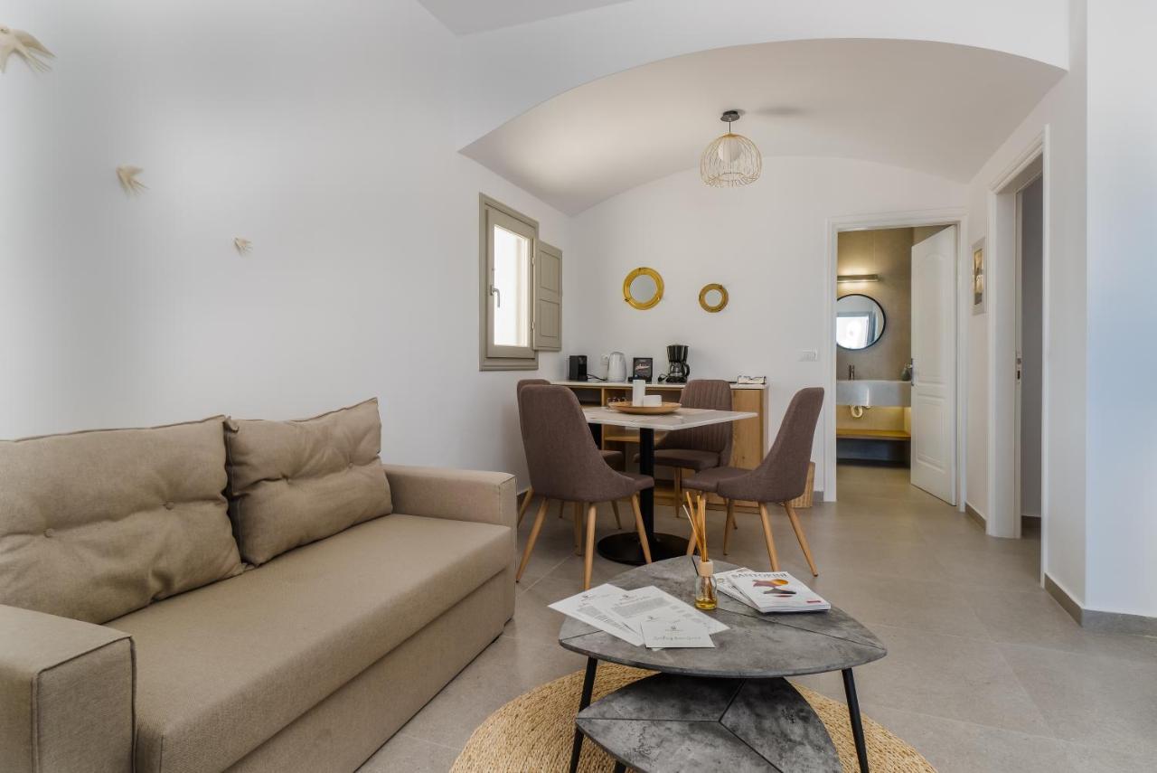 Phaedra Family Suite with Caldera View