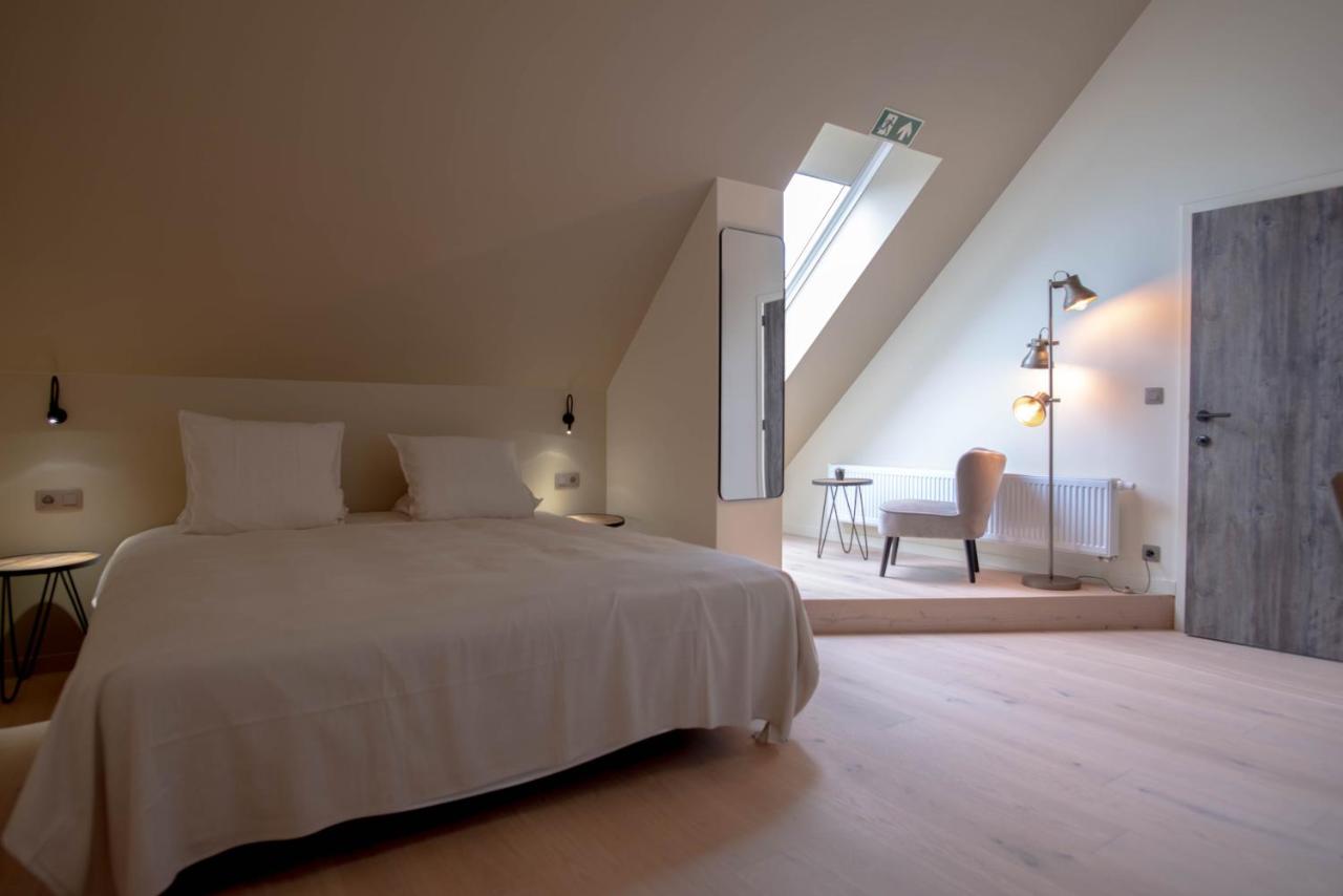 Large Double or Twin Room