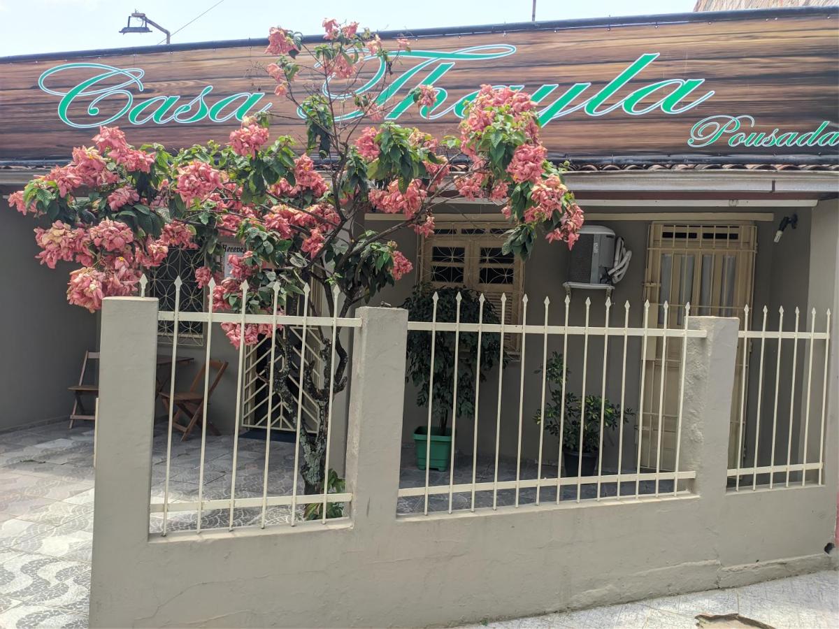 Casa Thayla Pousada - B&B